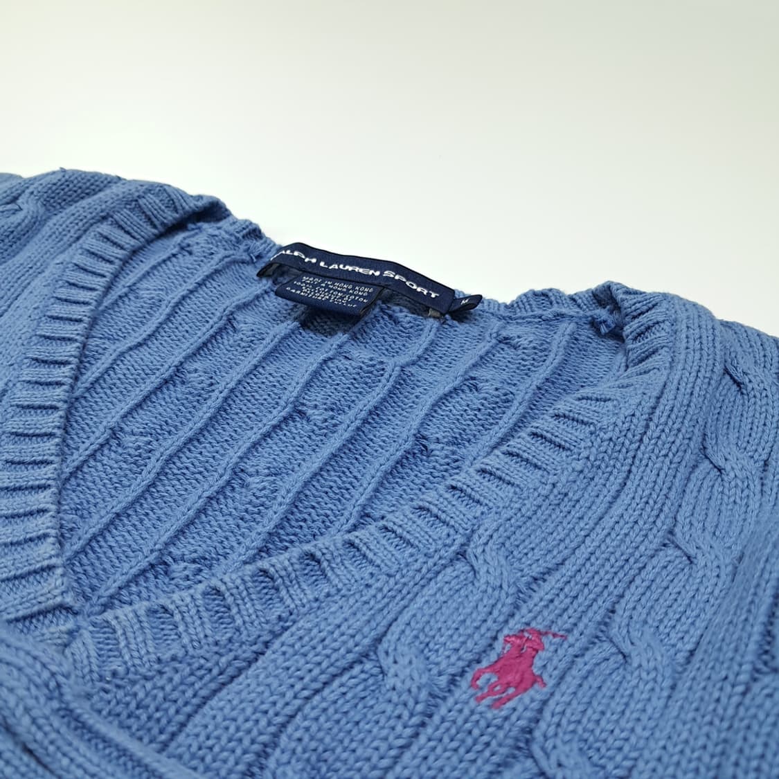 CL381 M 폴로 90s 홍콩판 코튼 케이블브이넥 블루 니트스웨터 상품이미지4
