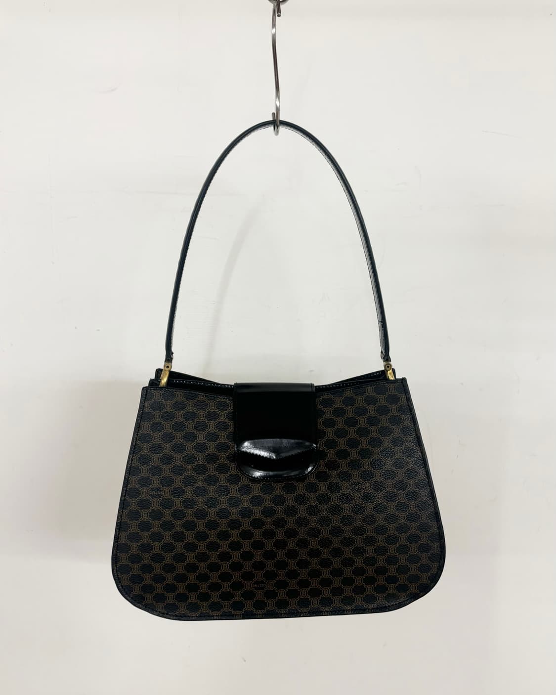 셀린느 빈티지 블랙 마카담 캔버스 가죽 숄더백 상품이미지4