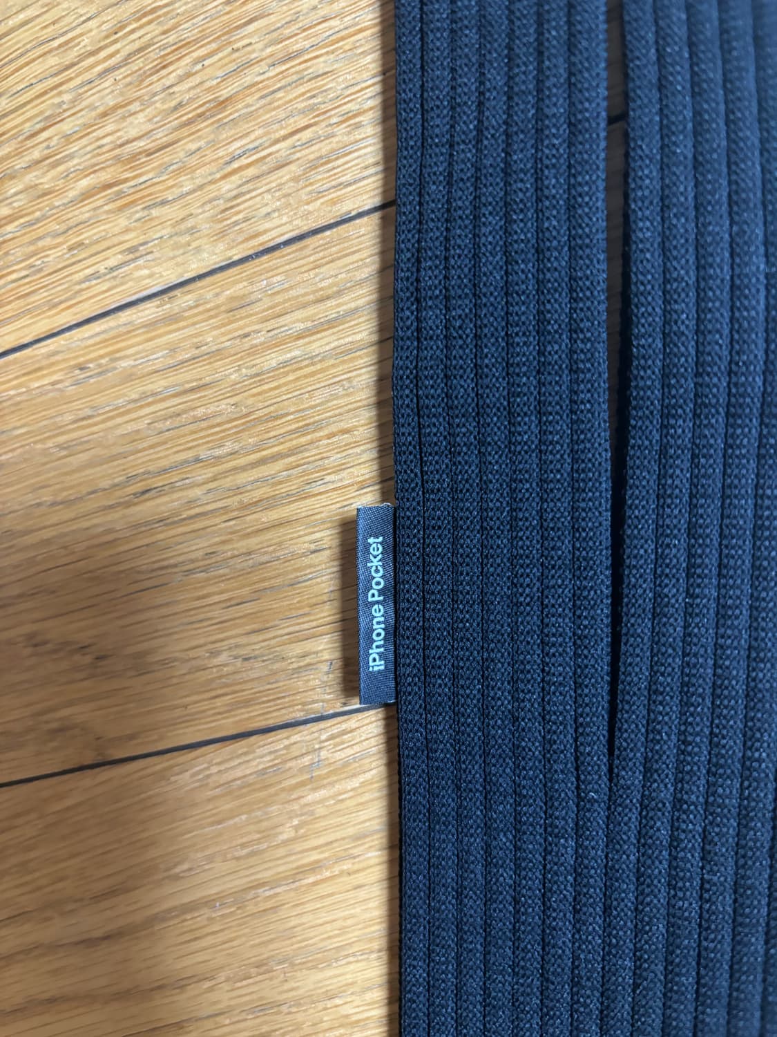 이세이 미야케 아이폰 포켓 쇼츠 블랙 상품이미지5