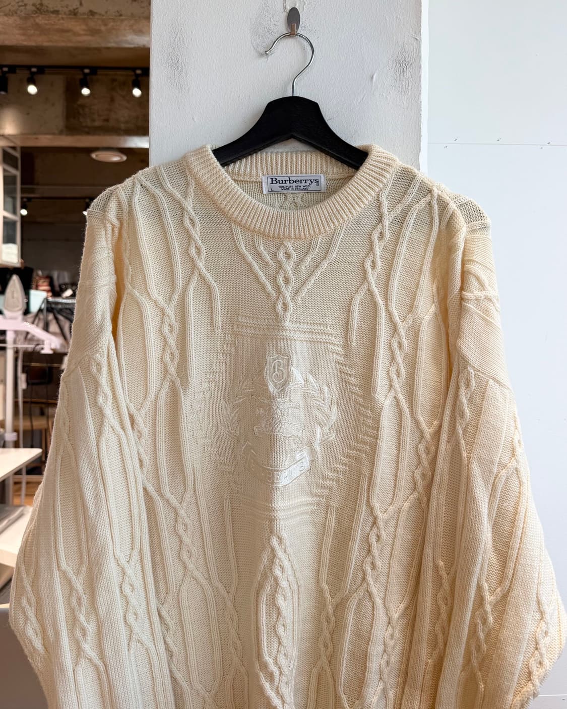 버버리 아이보리 크레스트 로고 케이블 니트  상품이미지3