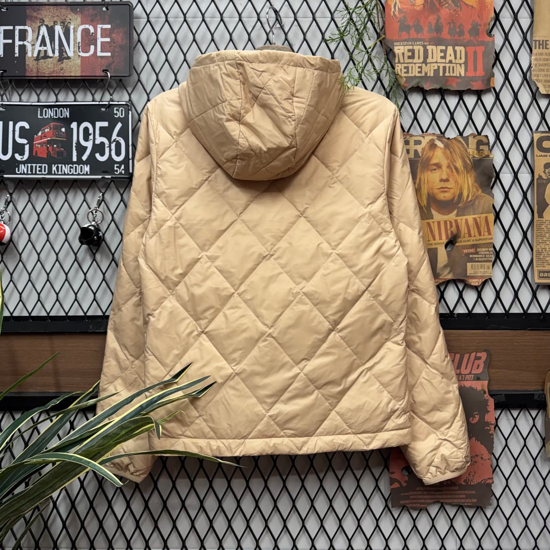 아디다스 퀼팅 다운 패딩 점퍼 트레포일 로고 포인트 브라운 상품이미지2