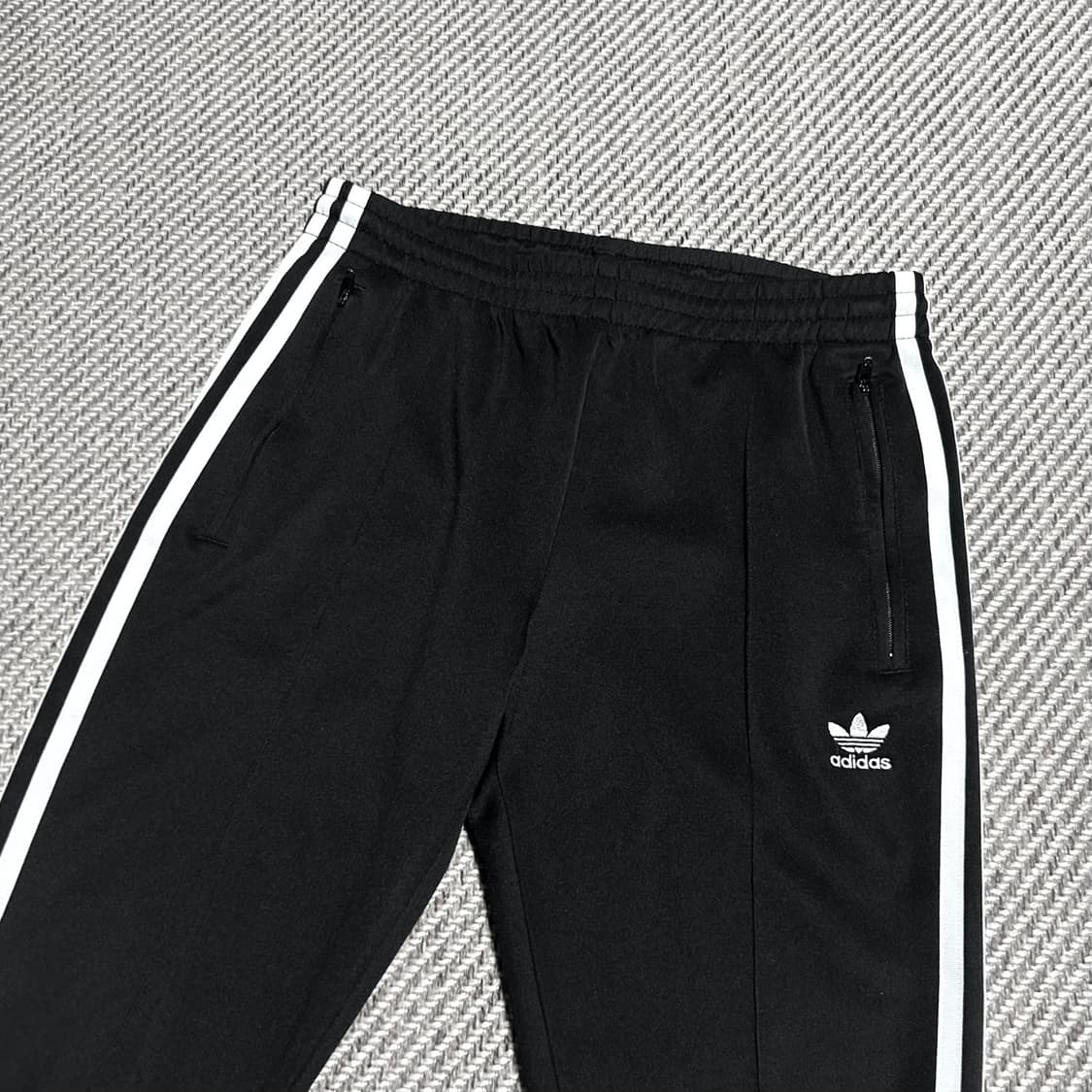 [XS] adidas 아디다스 우먼즈 검/흰 트레이닝 팬츠 상품이미지2