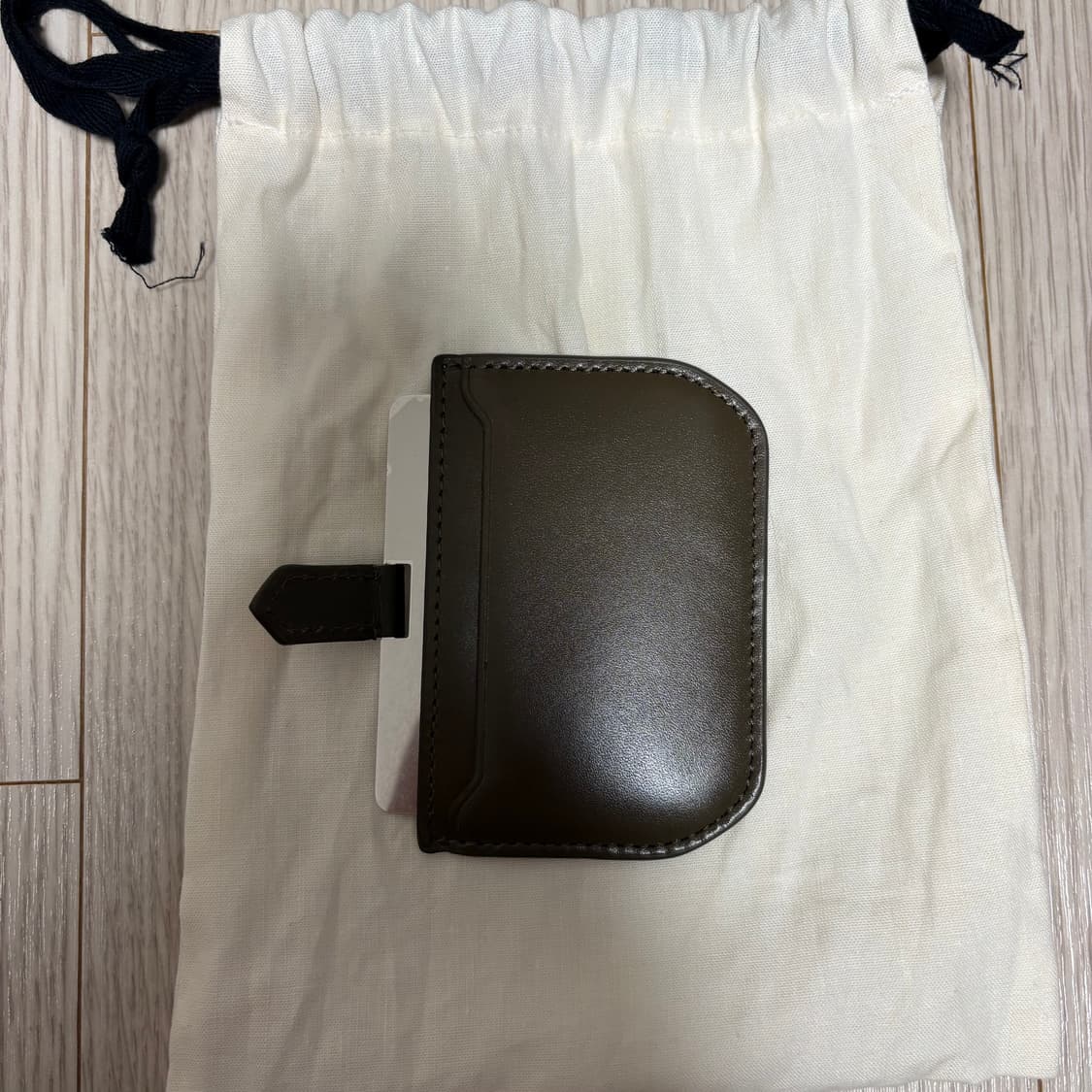 르메르 미러 카드지갑 상품이미지2