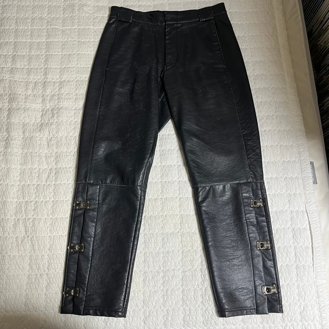 90s 아르마니 사이드 버클 레더 팬츠 상품이미지2