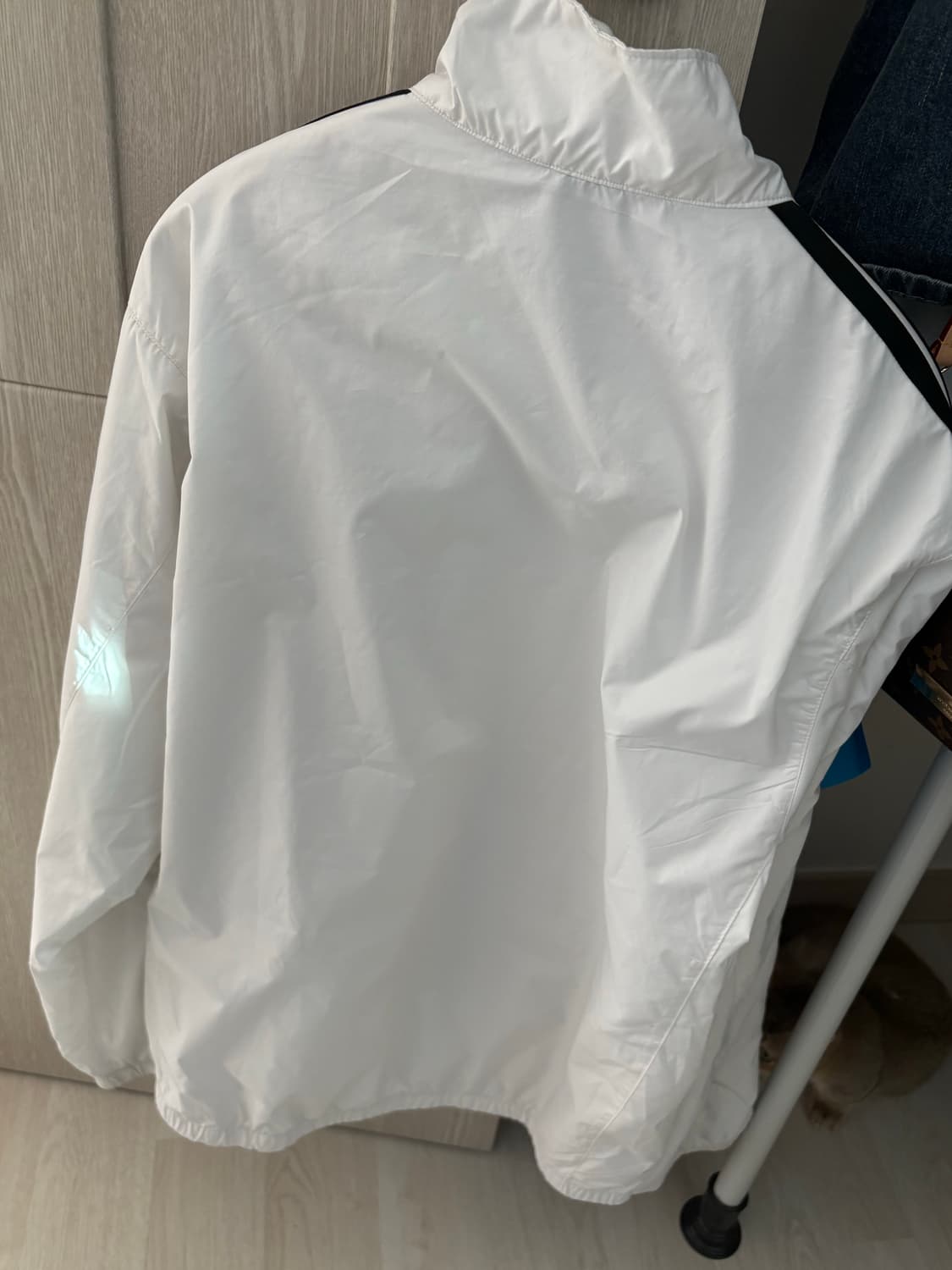 아디다스 머스트해브 3ST 바람막이 상품이미지3