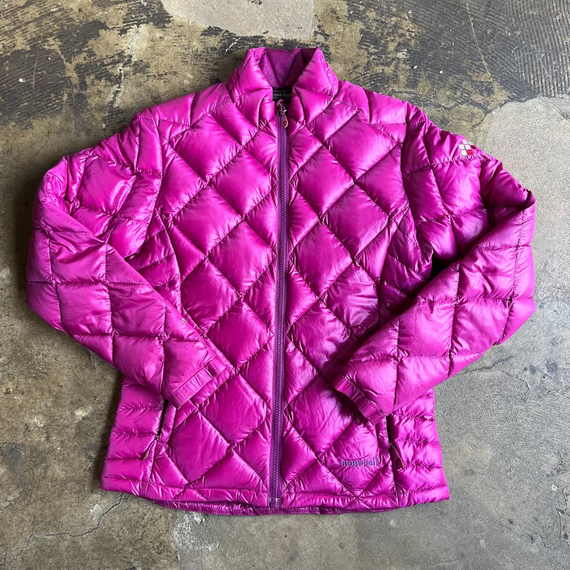 몽벨 퀼팅 경량 패딩 상품이미지1