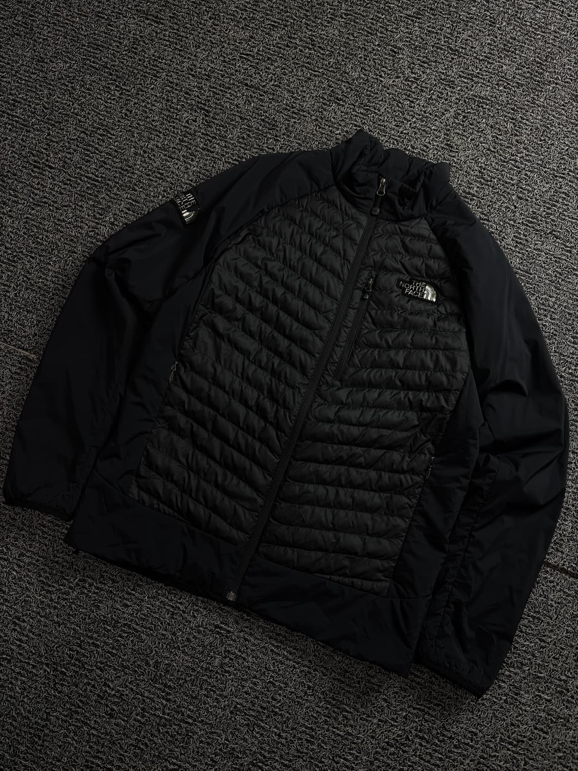 노스페이스 브이모션 다운 경량 패딩 자켓 블랙 1612 상품이미지1