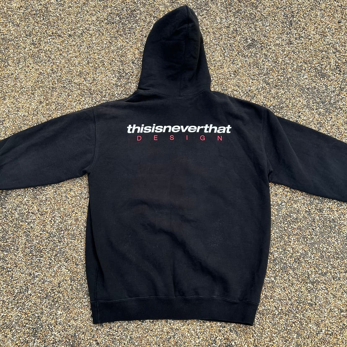 디스이스네버뎃 블랙 로고 후드티 상품이미지4
