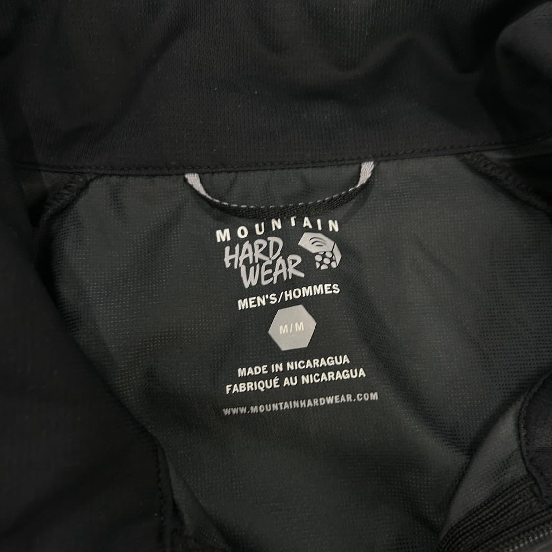 마운틴ㄴ하드웨어 블랙 바람막이  상품이미지2