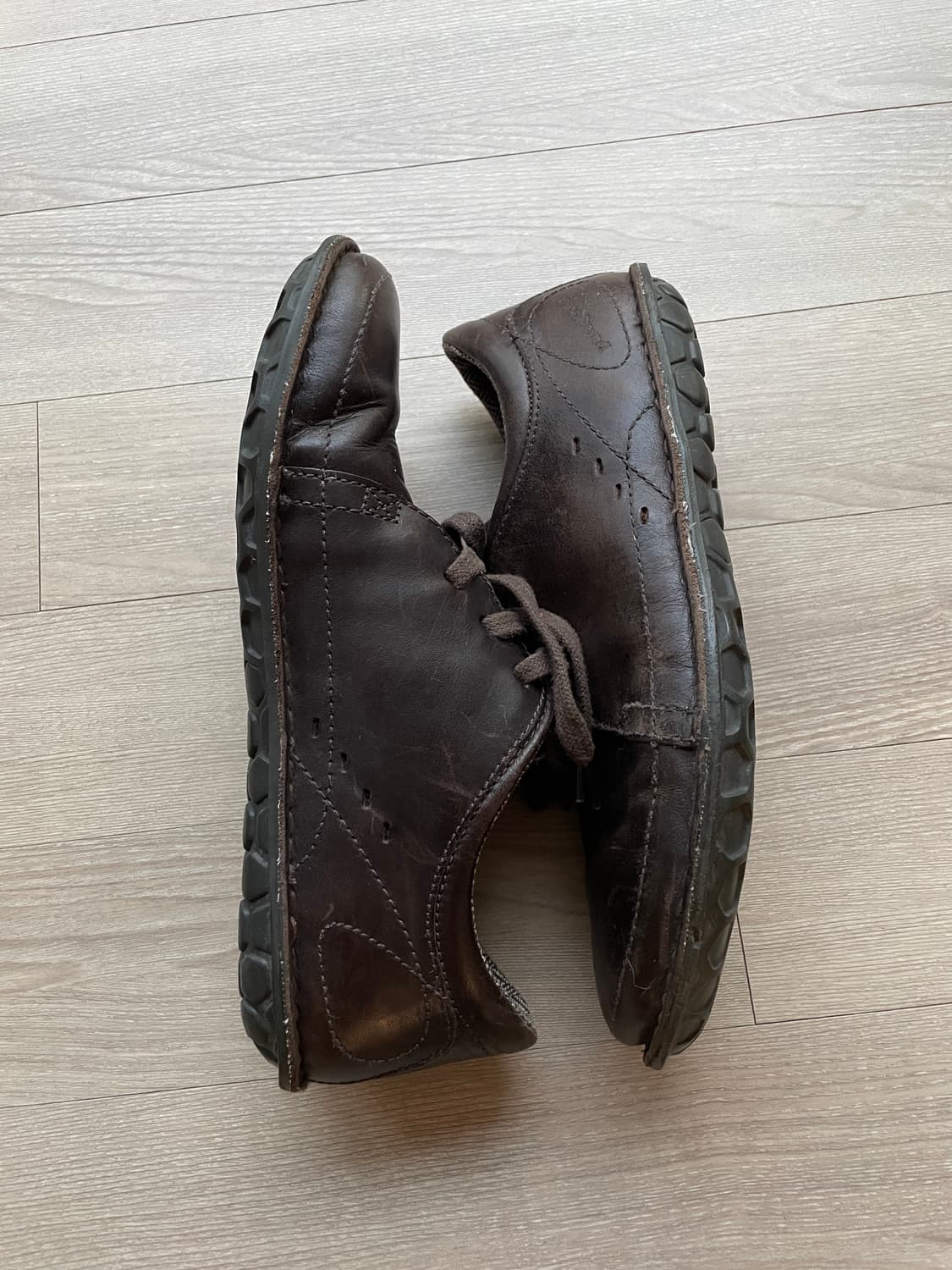 파타고니아 loulu 룰루 레더 슈즈 벨벳 브라운 상품이미지5