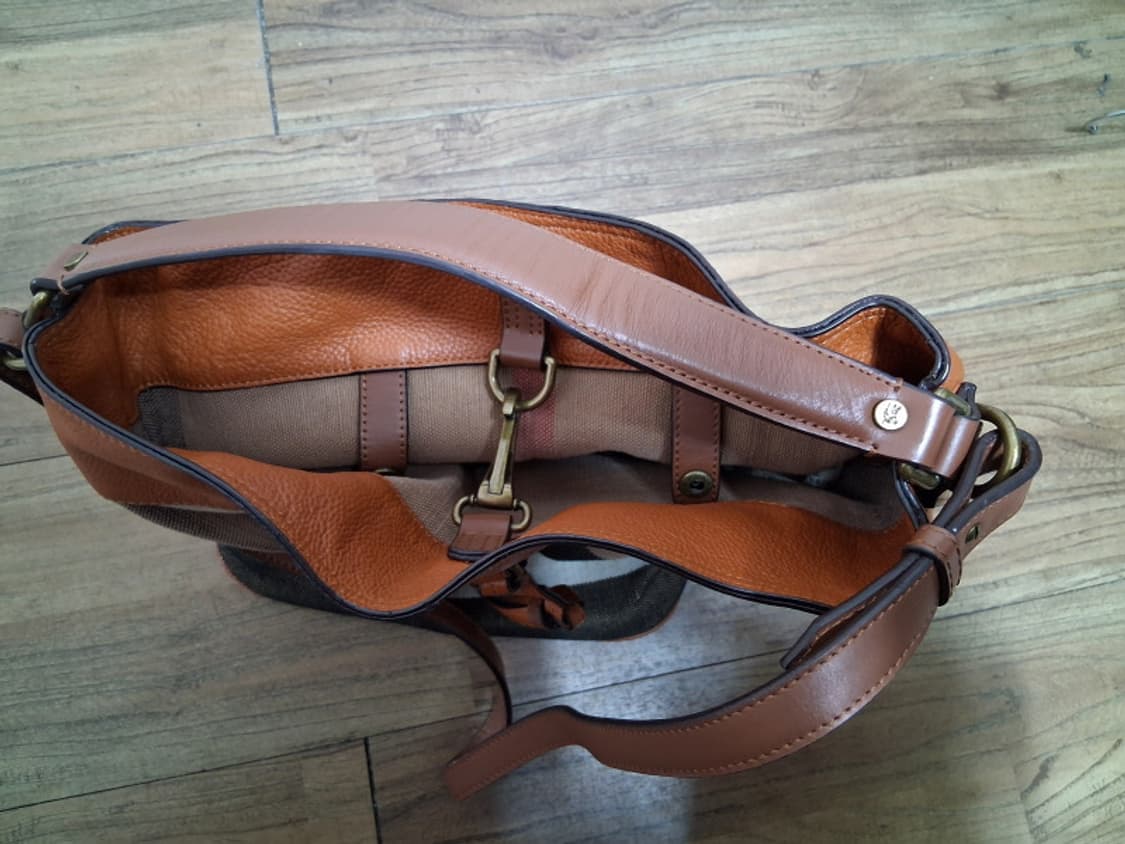 버버리 애쉬비 체크호보백 소가죽배색 큰사이즈 상품이미지5