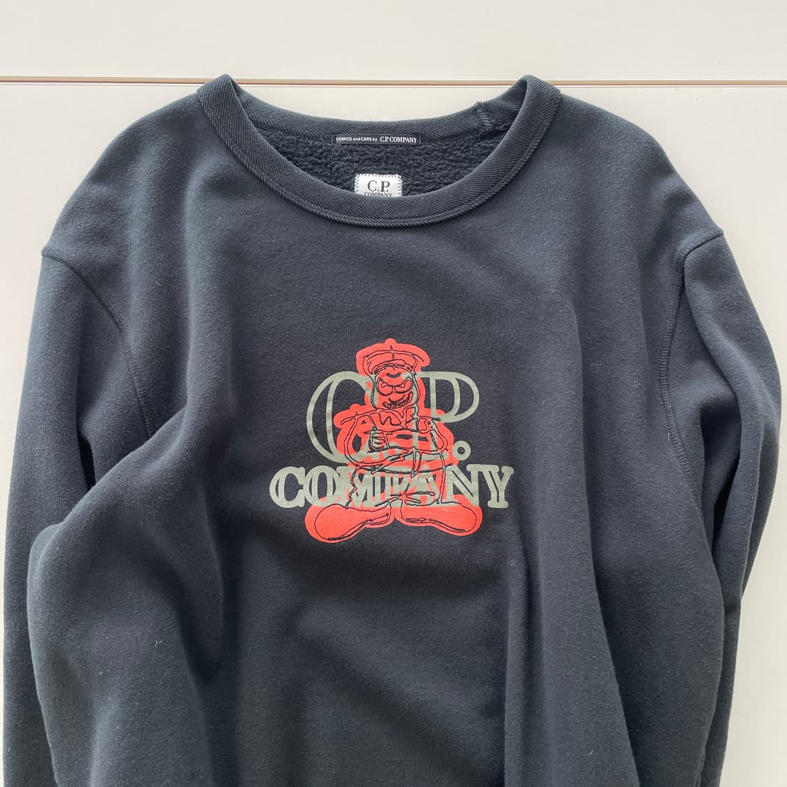 시피컴퍼니 블랙 로고 맨투맨 상품이미지1