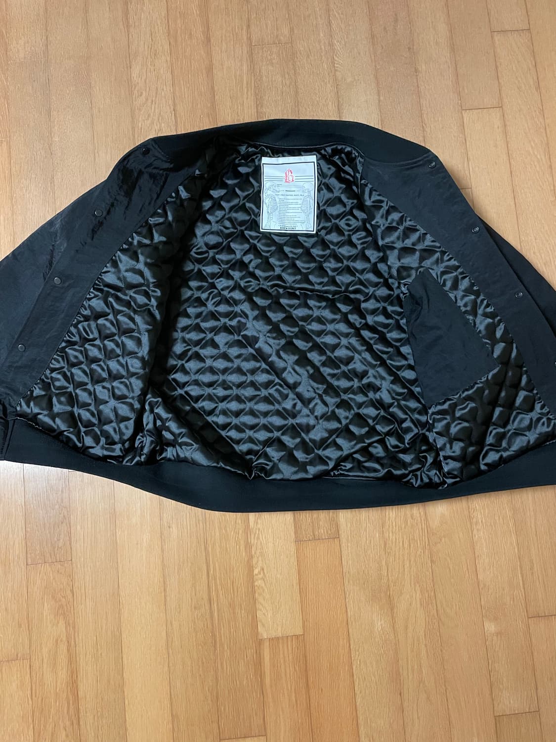 블랙아웃 스타디움 자켓 블랙 m사이즈 상품이미지3