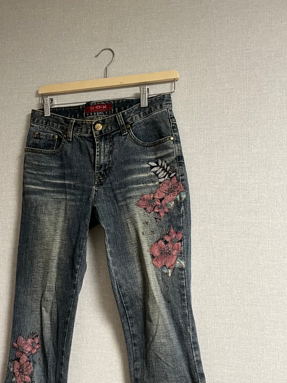[오리엔탈/페어리] cosmos jeans 플로럴패치 자수 부츠컷 청바지 상품이미지3