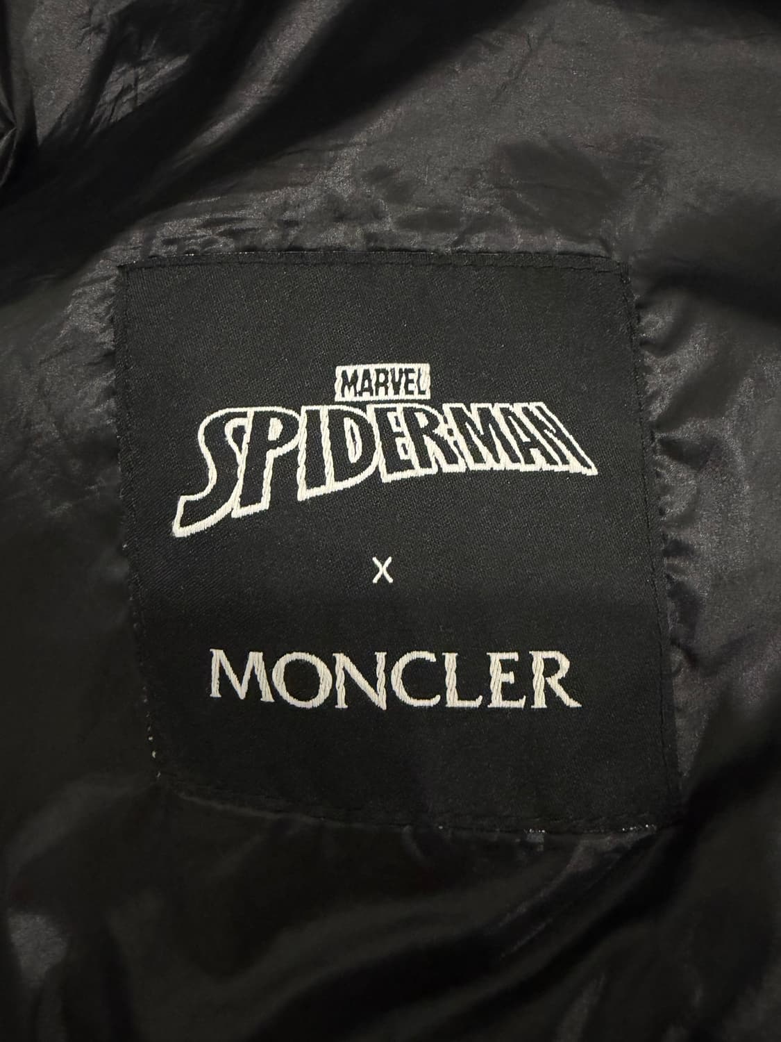 몽클레어 스파이더맨 패딩 자켓 상품이미지8