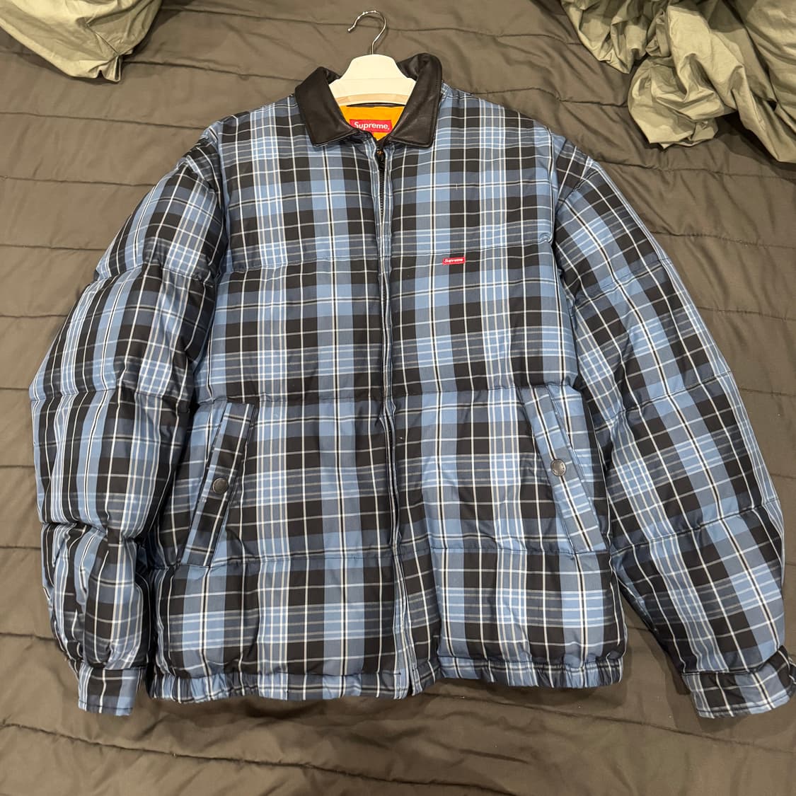 슈프림 체크 패딩 상품이미지1