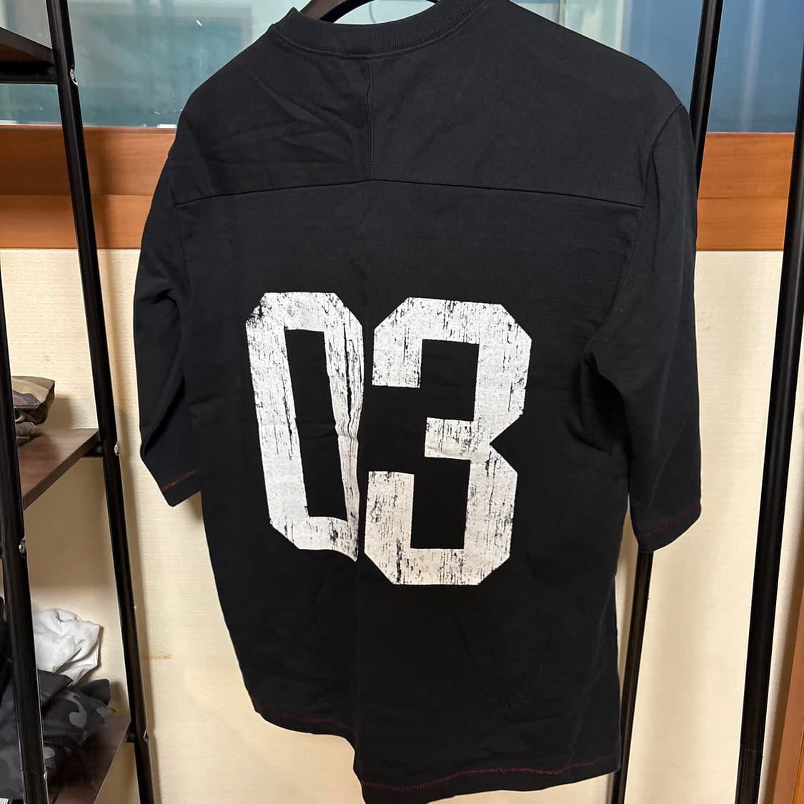 블랙아웃 럭비티 상품이미지3