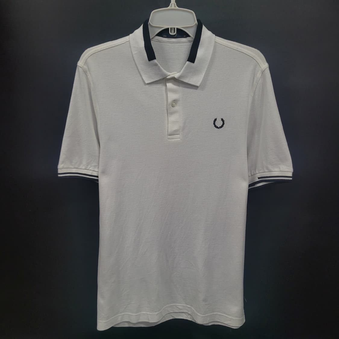 FRED PERRY 프레드페리 슬림핏 자수로고 셔츠 상품이미지1