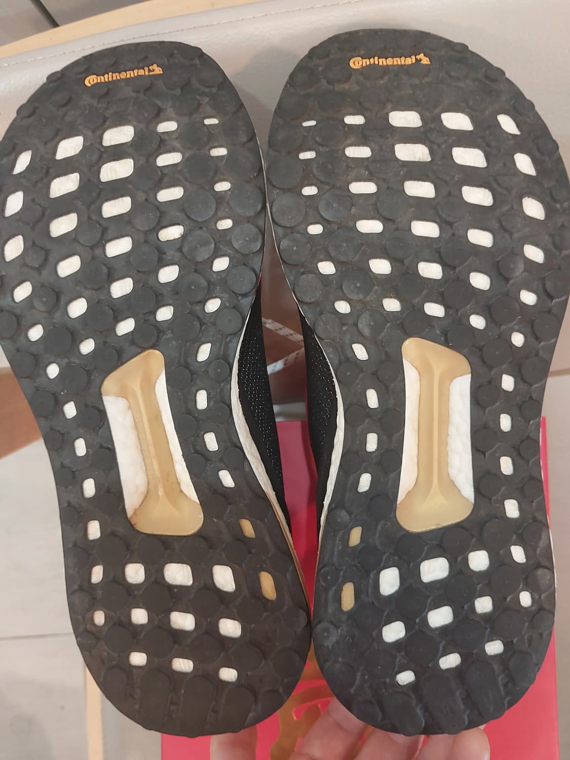 아디다스 x 퍼렐 솔라 Hu 글라이드 M CNY 울트라부스트 상품이미지7