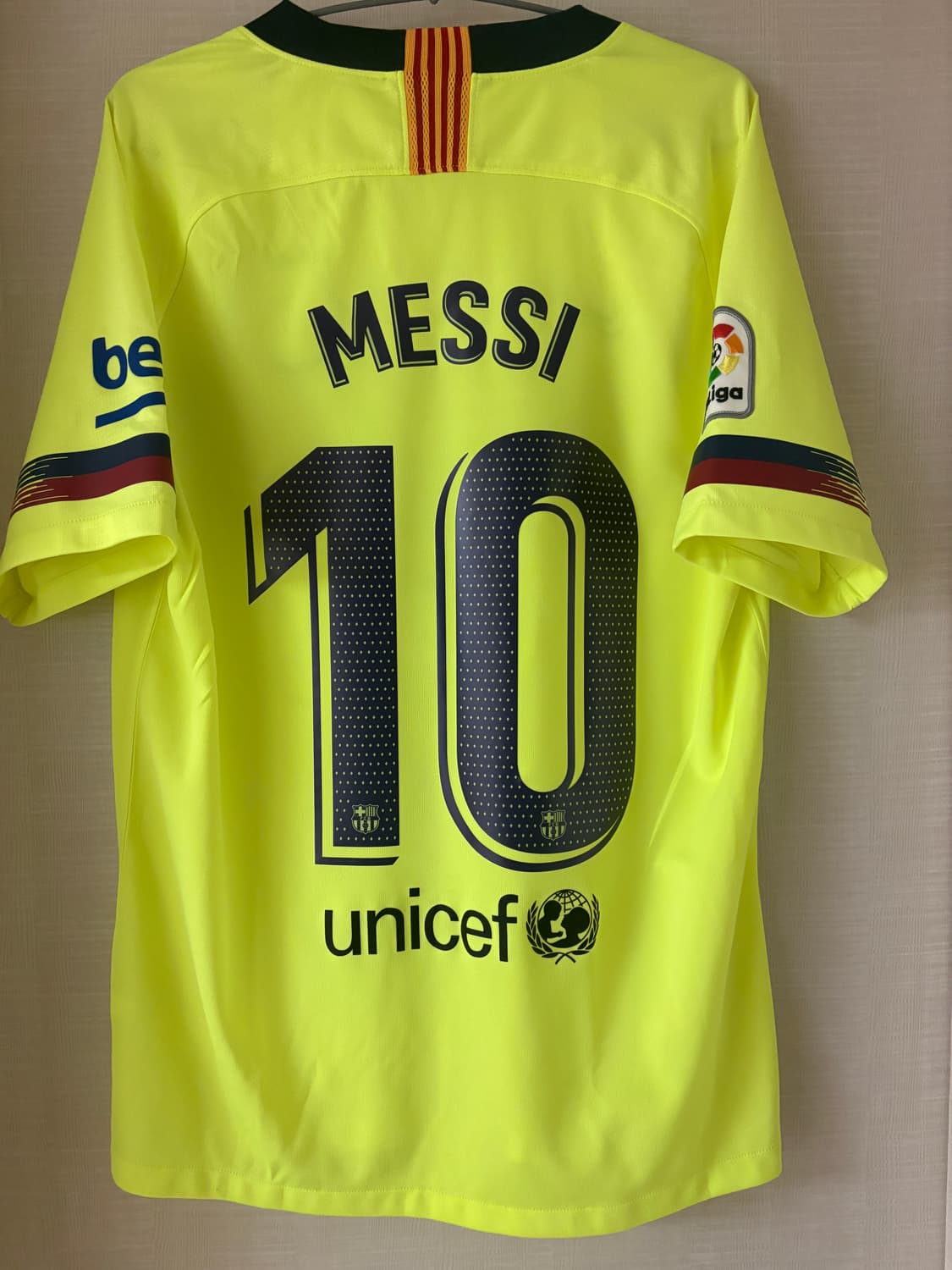 18-19 바르셀로나 어웨이 메시 유니폼 정품 상품이미지2
