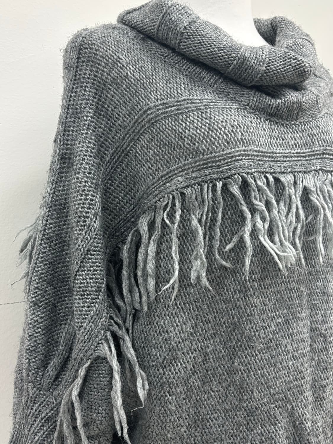 빈티지 그레이 프린지 니트 상품이미지5