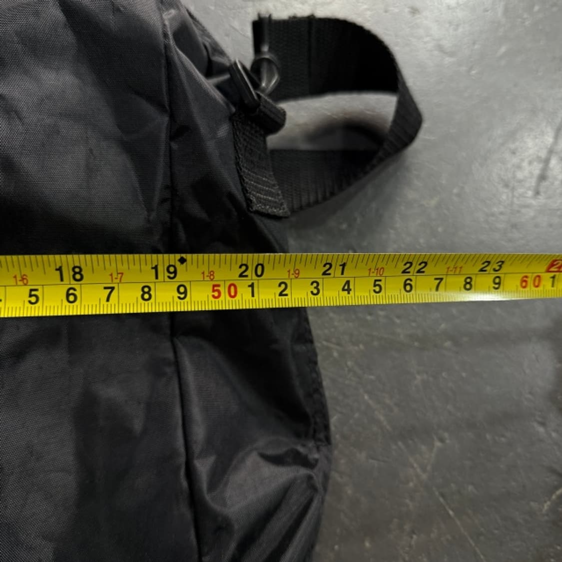 살로몬 크로스백 상품이미지5