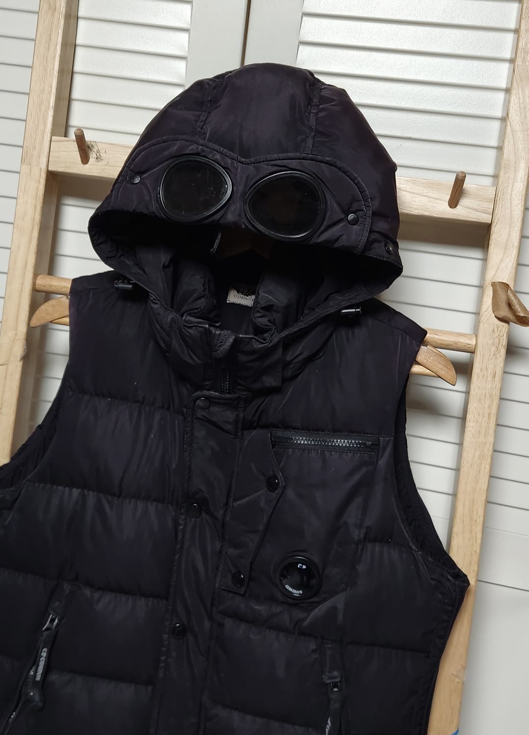 cp컴퍼니 고글 렌즈 밀레밀리아 조끼 패딩 상품이미지3