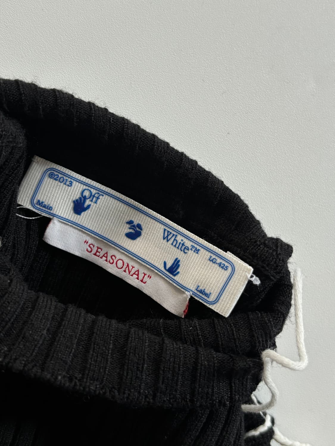 Off White 오프화이트 골지 터틀넥 니트 상품이미지7