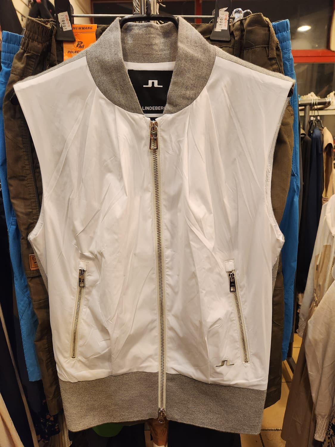 제이린드버그 헤일리 하이브리드 스웨터 베스트 화이트 상품이미지1