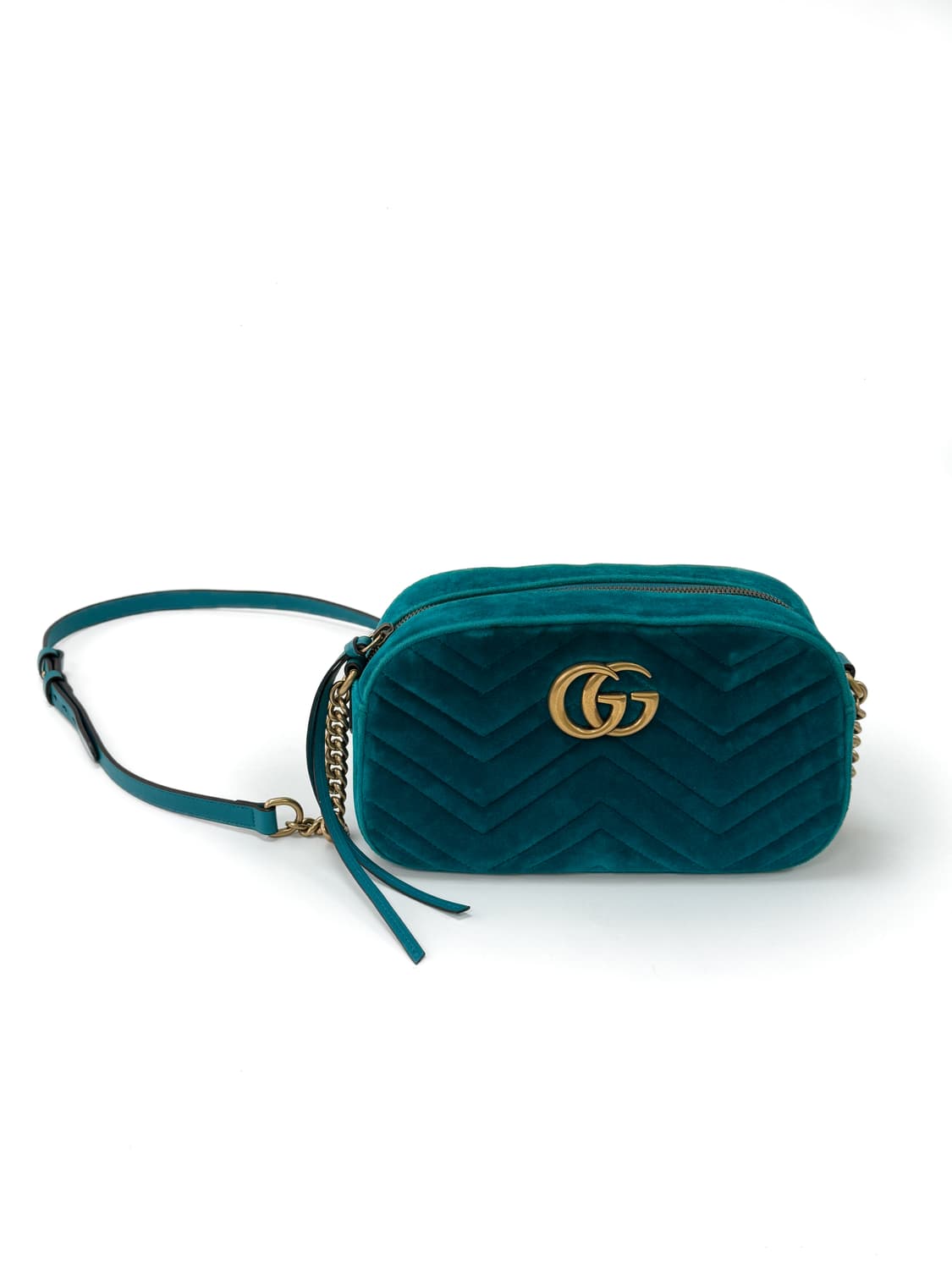 구찌 벨벳 마틀라세 GG 마몽 스몰 크로스백 상품이미지1