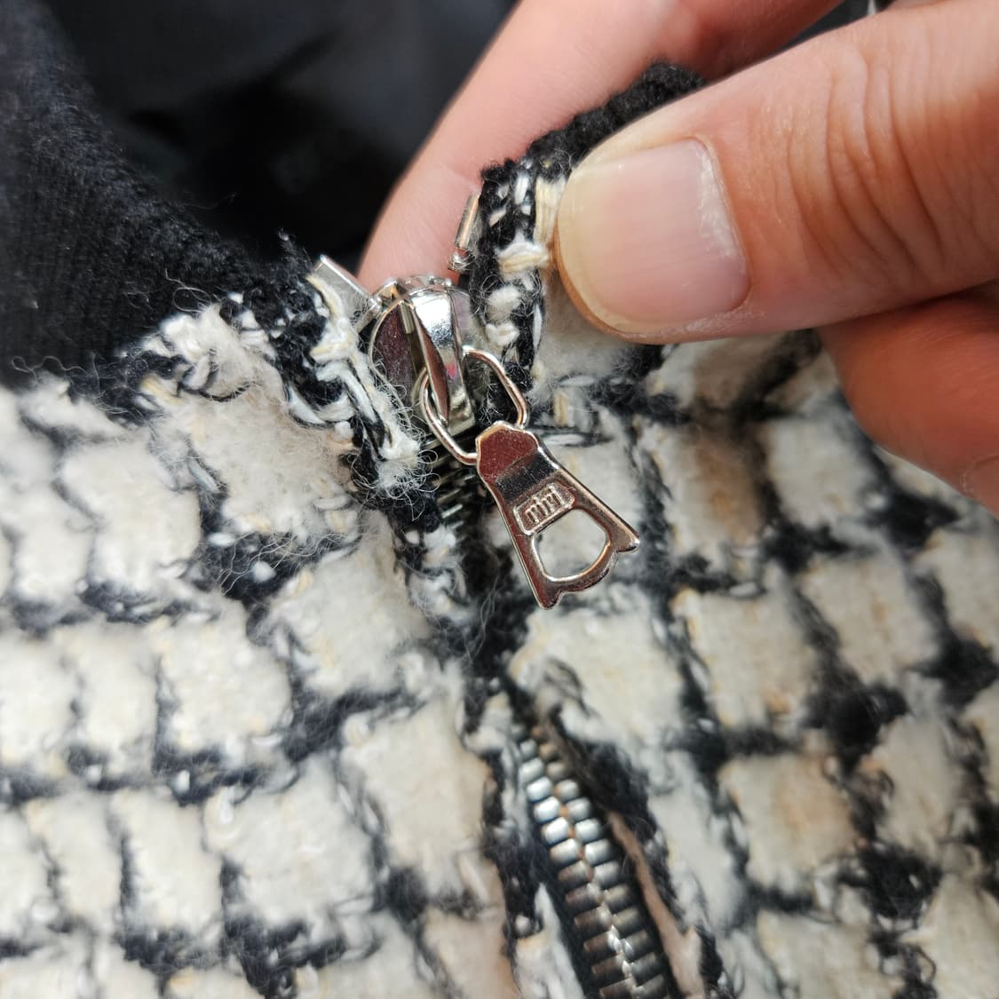 비클라(BECLA) 크롭 트위드 봄버자켓 Free  상품이미지5