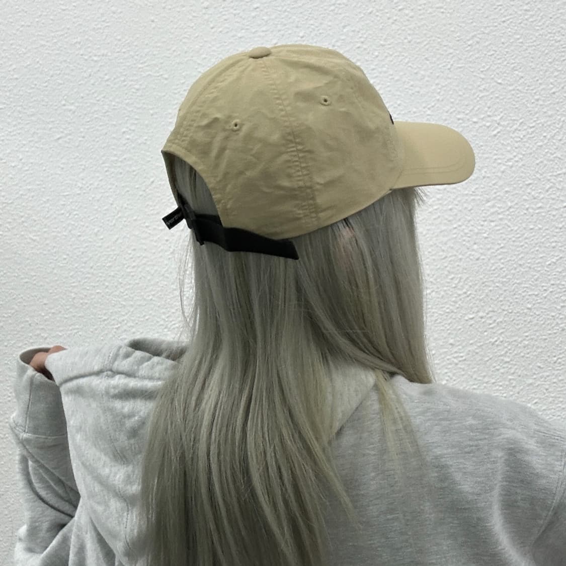 디스이즈네버댓 센터로고 베이지 볼캡 상품이미지3