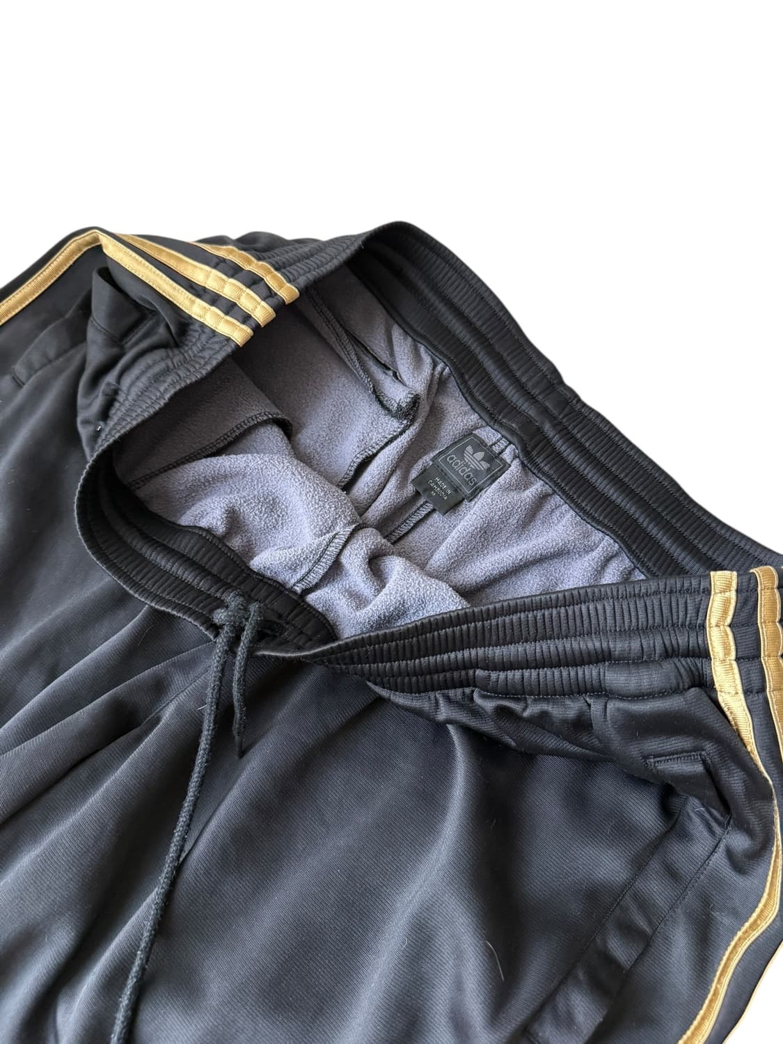 아디다스 블랙 골드 츄바 상품이미지9