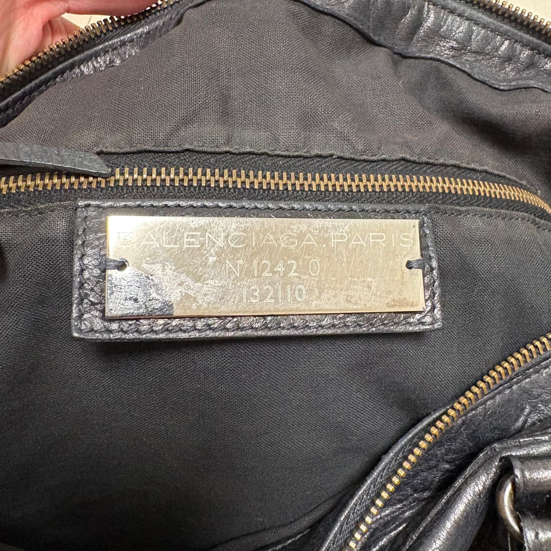 발렌시아가 모터백 토트 상품이미지2