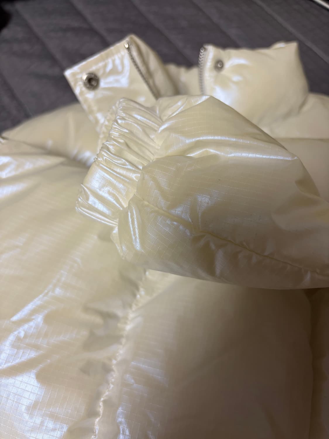 카키포인트 숏패딩 아이보리 상품이미지4