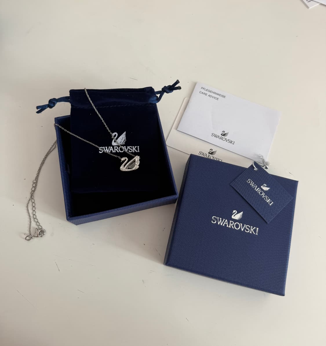 스와로브스키 댄싱스완 목걸이 5514421 상품이미지1