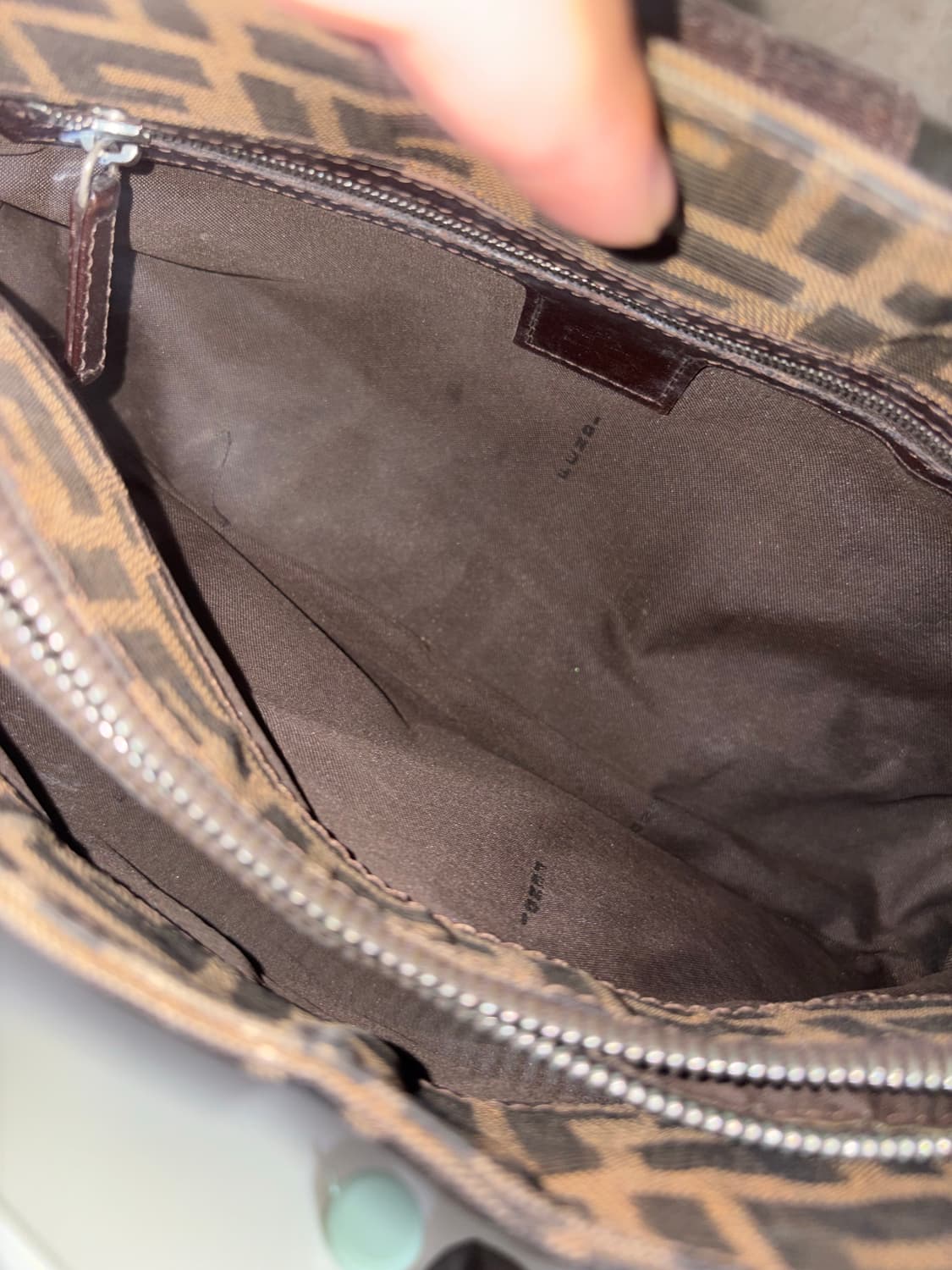 펜디 빅주카 숄더백 상품이미지9