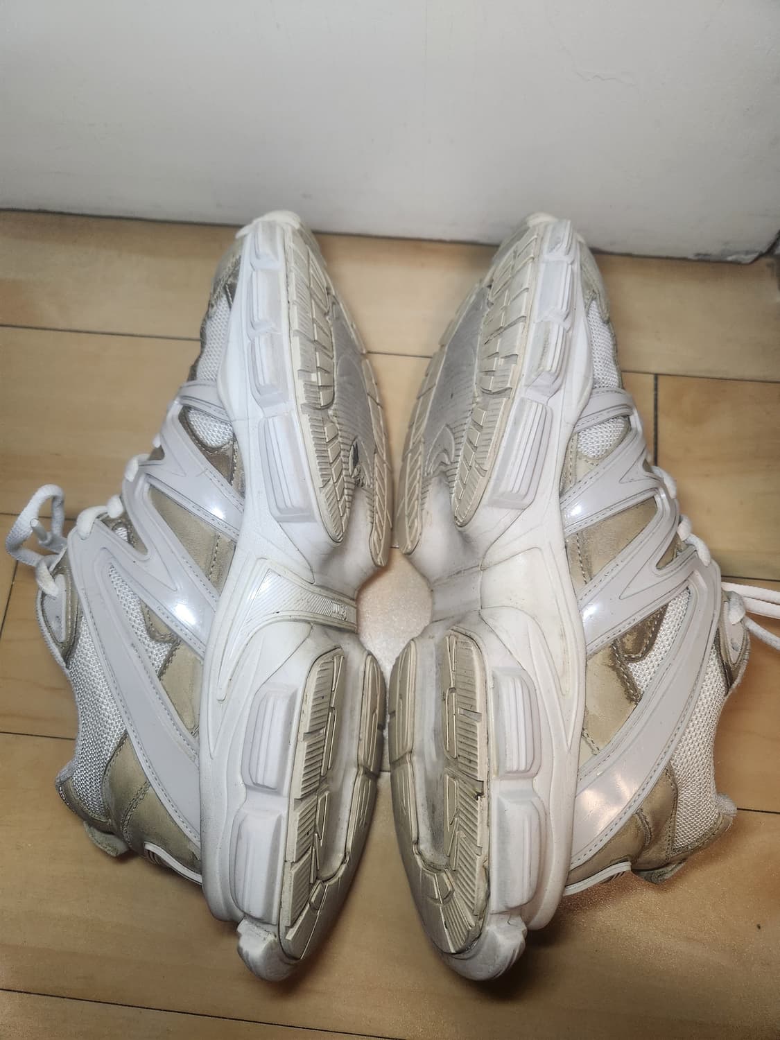 (250)20FW 준지 트래킹 오버솔스니커즈 상품이미지4