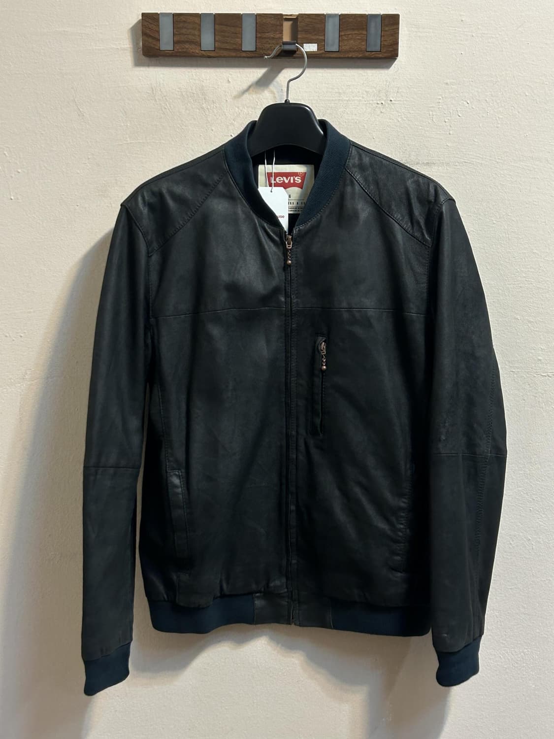 리바이스 레더 봄버 자켓 상품이미지1