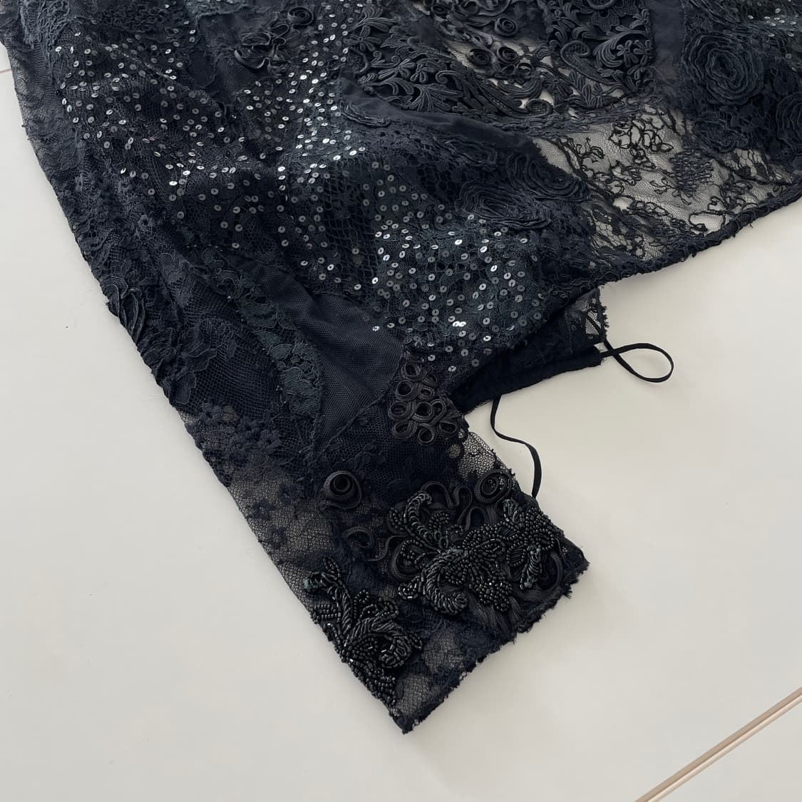 톰포드 시퀸 백 오픈 블라우스 상품이미지7