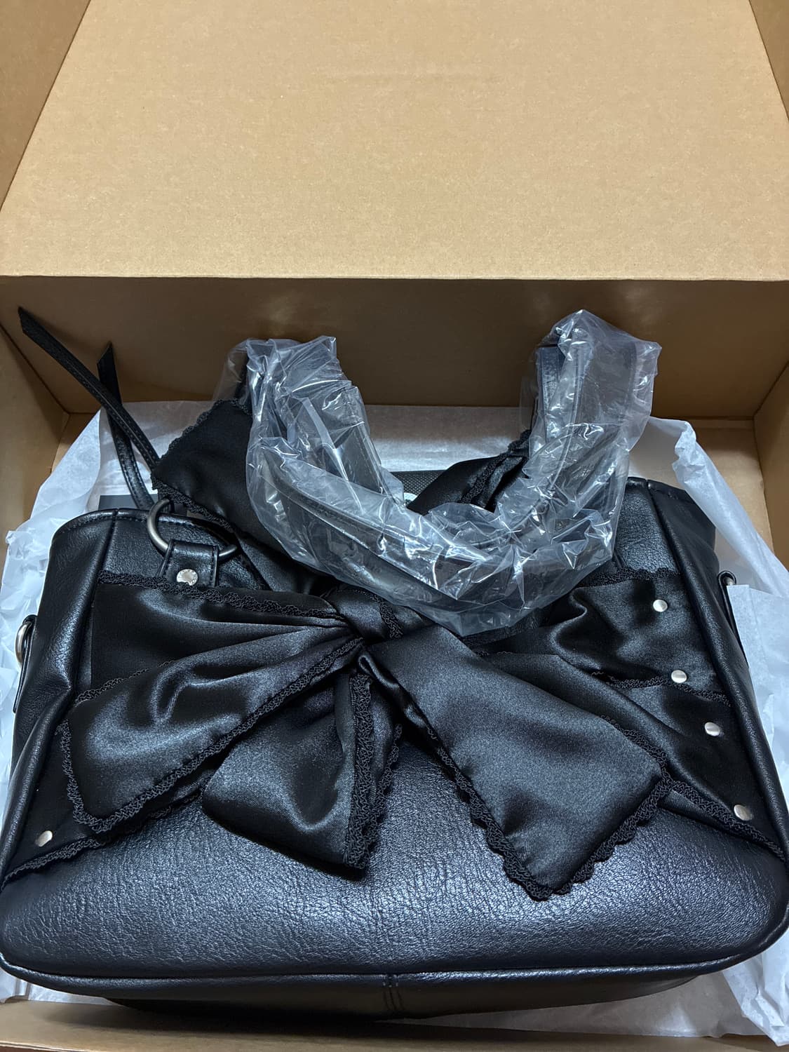 이우가마카라스 Laced Ribbon Leather Shoulder Ba 상품이미지3