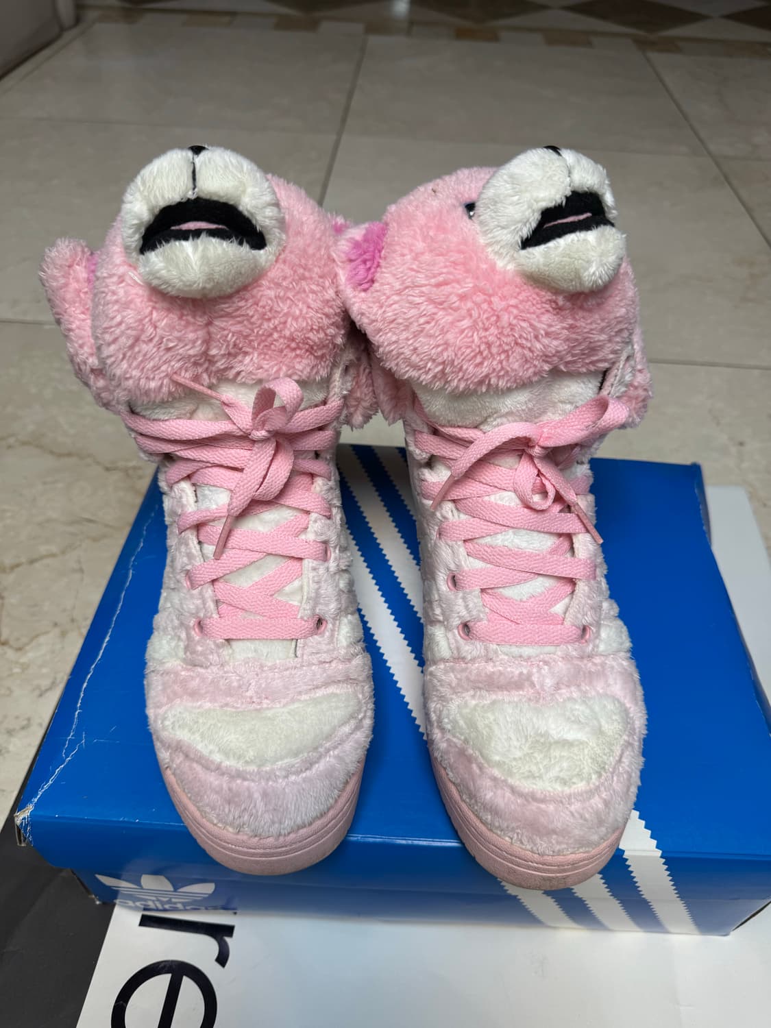아디다스 제레미스캇 핑크베어 240 상품이미지1