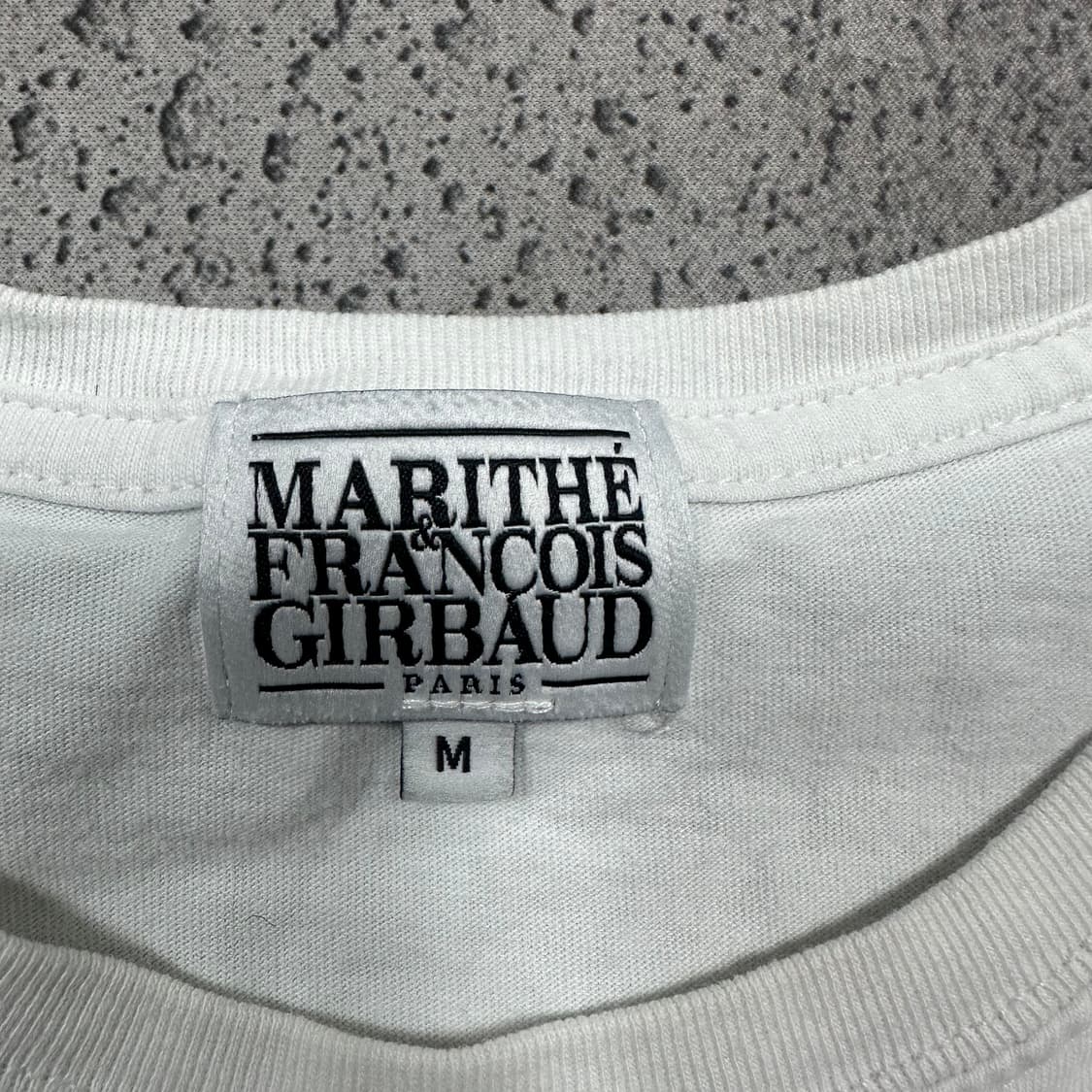 ✨ (바배) 마리떼 프랑소와 저버 화이트 반팔티  상품이미지3