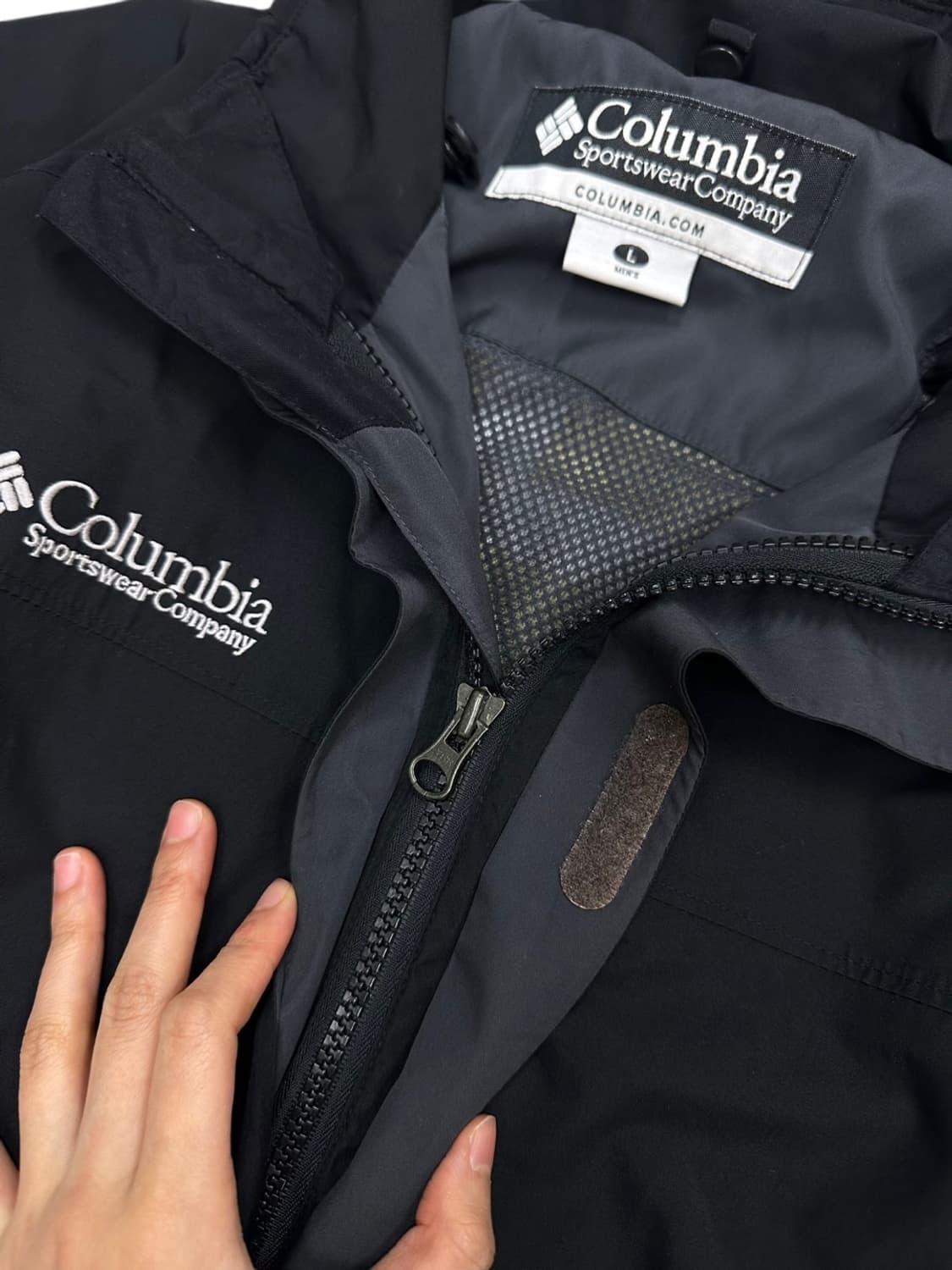 컬럼비아 고어텍스 바람막이 블랙 (L) 상품이미지4