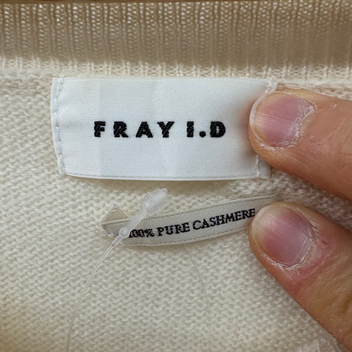 캐시미어 100 브이넥 니트 아이보리 여/L 상품이미지4