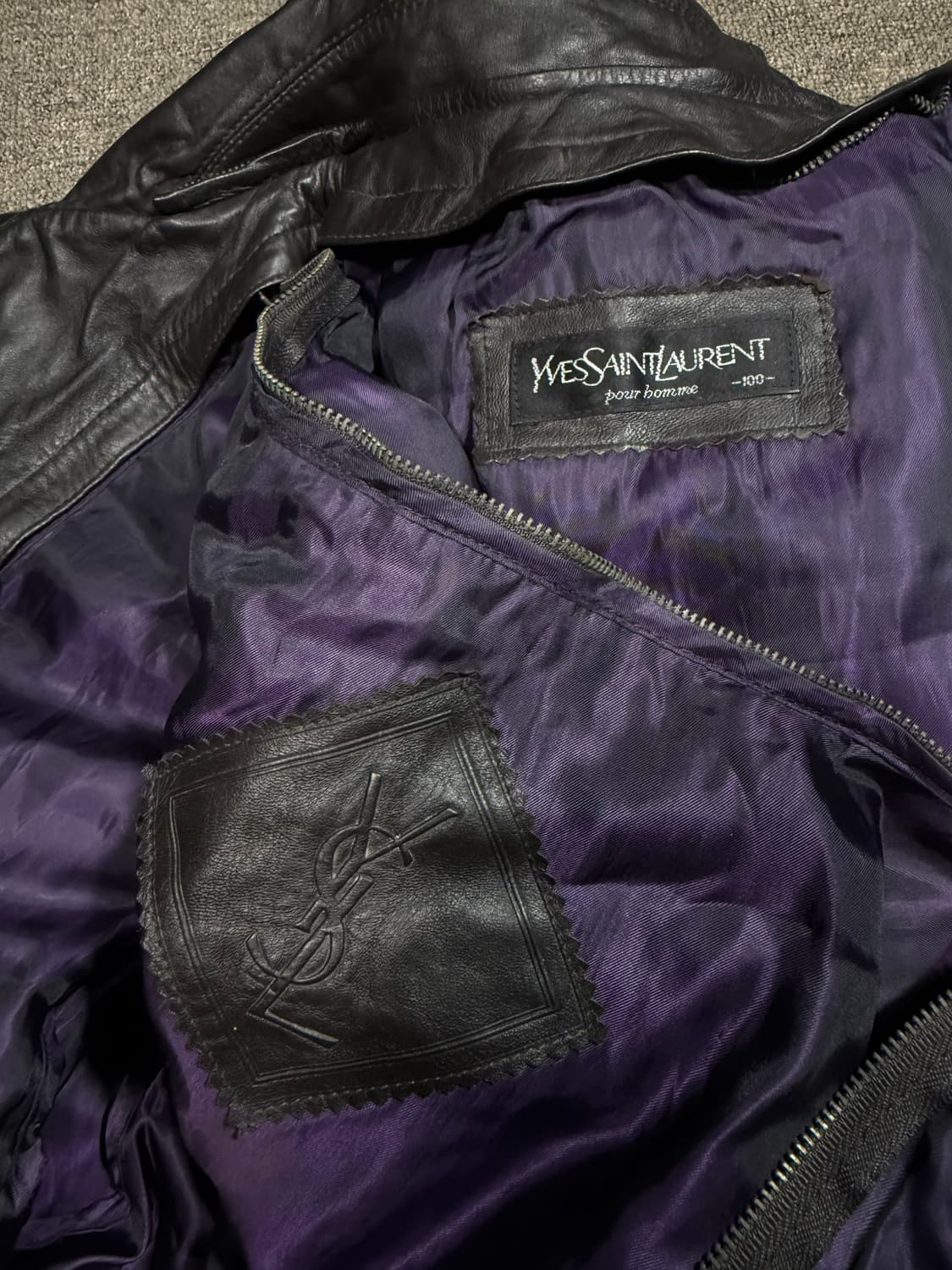 YvesSaintLaurent 입생로랑 쉽스킨 레더 블루종 상품이미지5