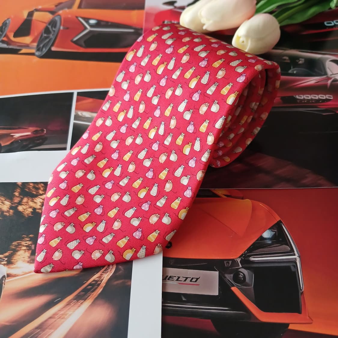 페라가모 실크 고양이 패턴 넥타이 8.6cm A+등급 A18885

 상품이미지2