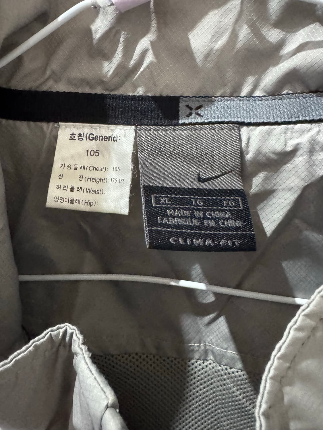 나이키 클라이마핏 올드스쿨 스우시 바람막이 상품이미지4