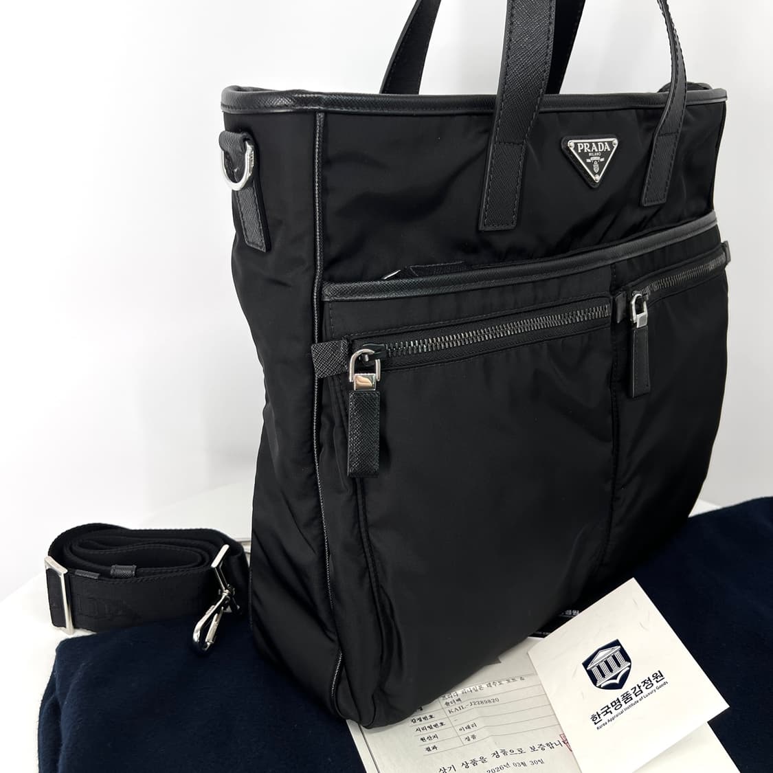 프라다 리나일론 삼각로고 토트백 & 숄더백 블랙 (2VG860) 상품이미지7