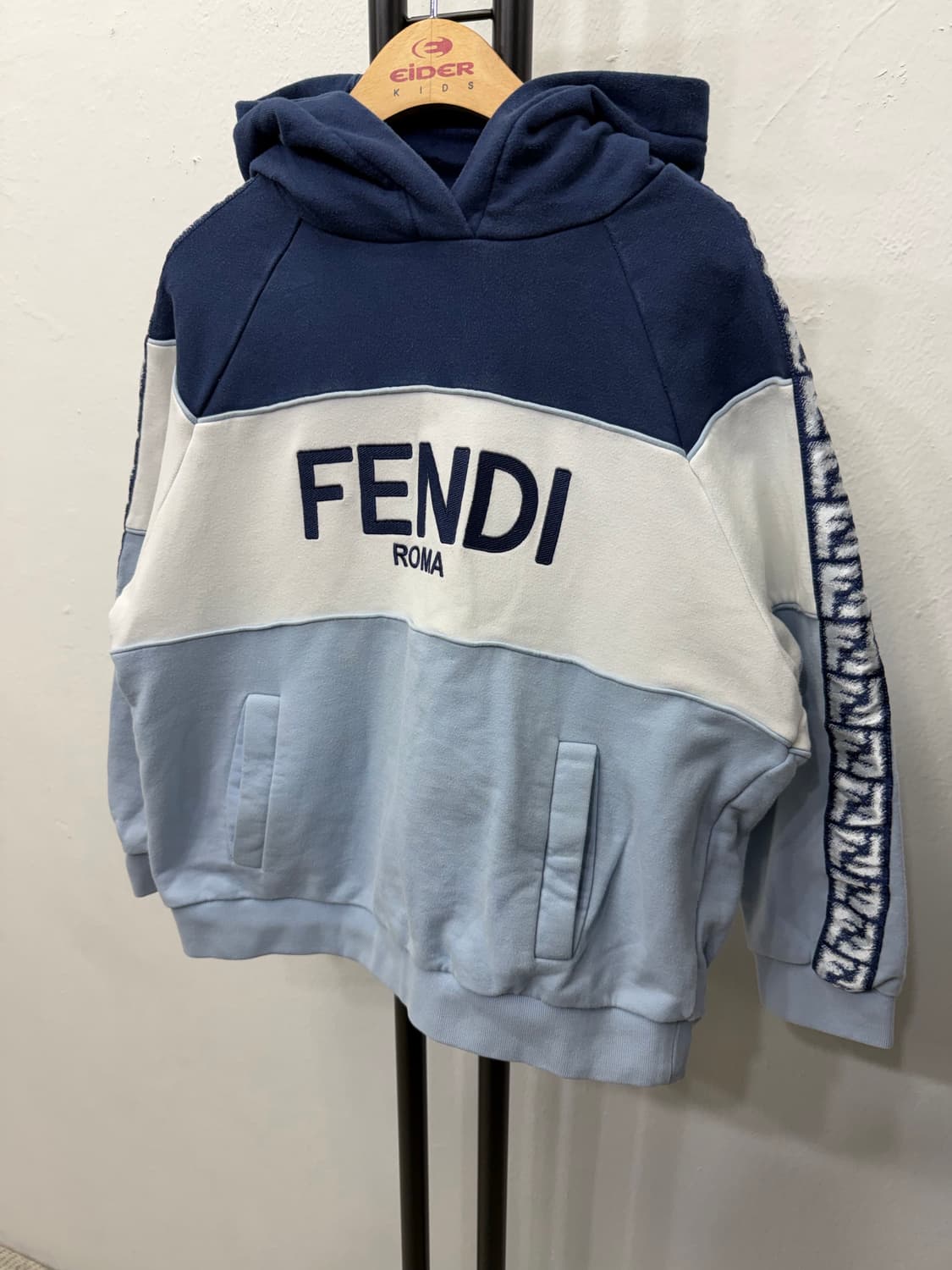 매장판정품) 펜디 키즈 컬러블록 후드티 10y 상품이미지3